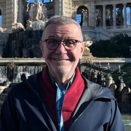 Carlos Pera